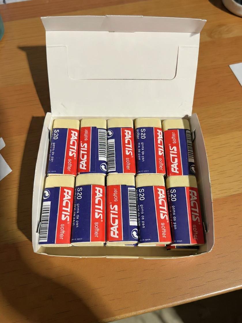 Caja de 20 gomas borradores